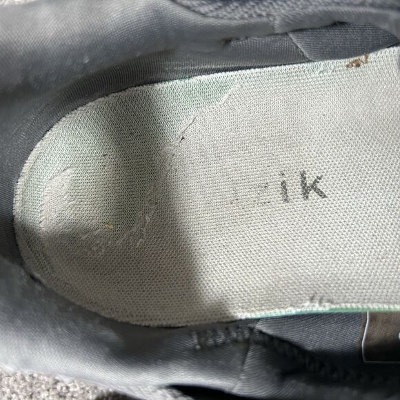 Kizik Lima Mens Size 9.5 Graphite Gray Handsfree Athletic Running Shoes Used - Picture 10 of 11